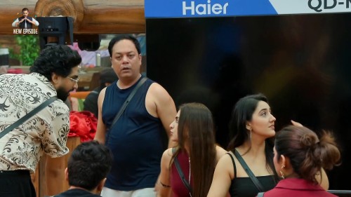 Bigg-Boss-Season-19-2025-www.moviespapa.boo-EP02-Hindi-JioHotStar-Series-1080p.mkv_snapshot_00.28.15.033725e5310603338f9.jpg