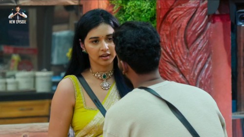 Bigg-Boss-Season-19-2025-www.moviespapa.boo-EP02-Hindi-JioHotStar-Series-1080p.mkv_snapshot_00.32.44.000.jpg