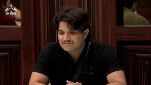 Bigg-Boss-Season-19-2025-www.moviespapa.boo-EP02-Hindi-JioHotStar-Series-1080p.mkv_snapshot_00.43.04.00016f735007bd93803.jpg