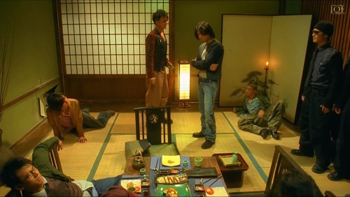 Dragon-Tiger-Gate-2006-Hindi-ORG-Dubbed-www.moviespapa.boo-1080p-WEB-DL-AAC-2.0.mkv_snapshot_00.15.09.000.jpg